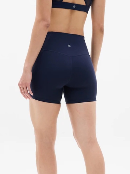 Athleta Pants - athleta salutation stash shorts